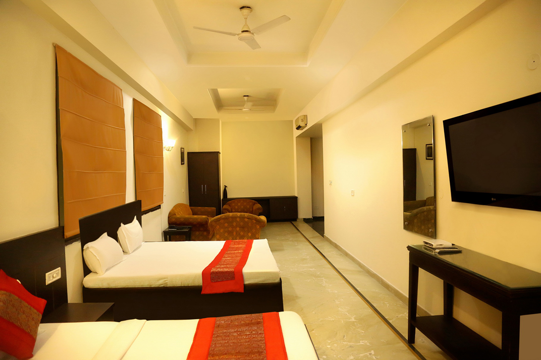 Hotel 42 Amritsar